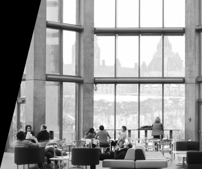 Office lounge med utsikt ut ur fönstren